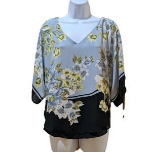 White‎ House Black Market Floral Dolman Sleve V Neck Size XS Flowy Boxy Top